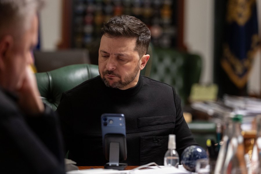 Zelenskyy Issues Historic Invitation to Putin for Direct Peace Talks in Kyiv