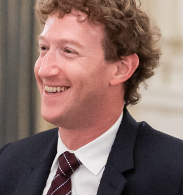 Zuckerberg Faces Jury in Social Media Addiction Showdown