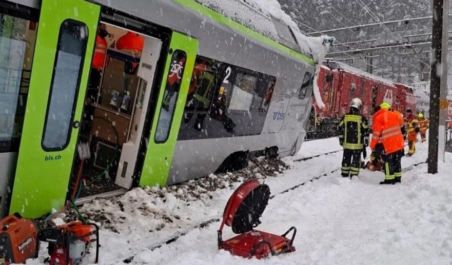 Avalanche Derails Swiss Regional Train; Five Injured