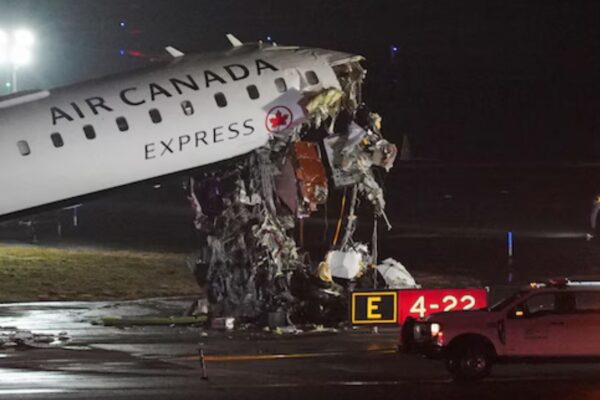 Air Canada Crash Grounds New York’s LaGuardia