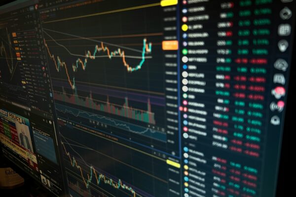 Global Markets Shaken as Houthi Intervention Escalates Iran Conflict