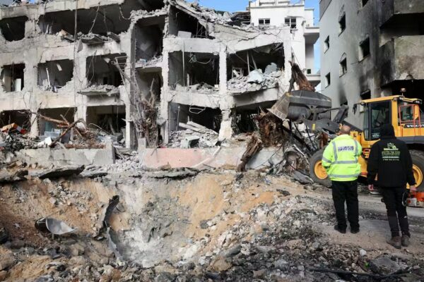 Iran Hits Gulf Cities in Widening Conflict