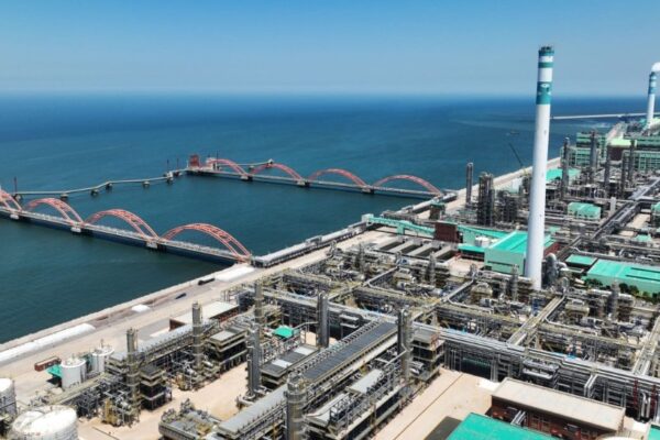 US Sanctions Hengli Refinery Over Iranian Oil Purchases