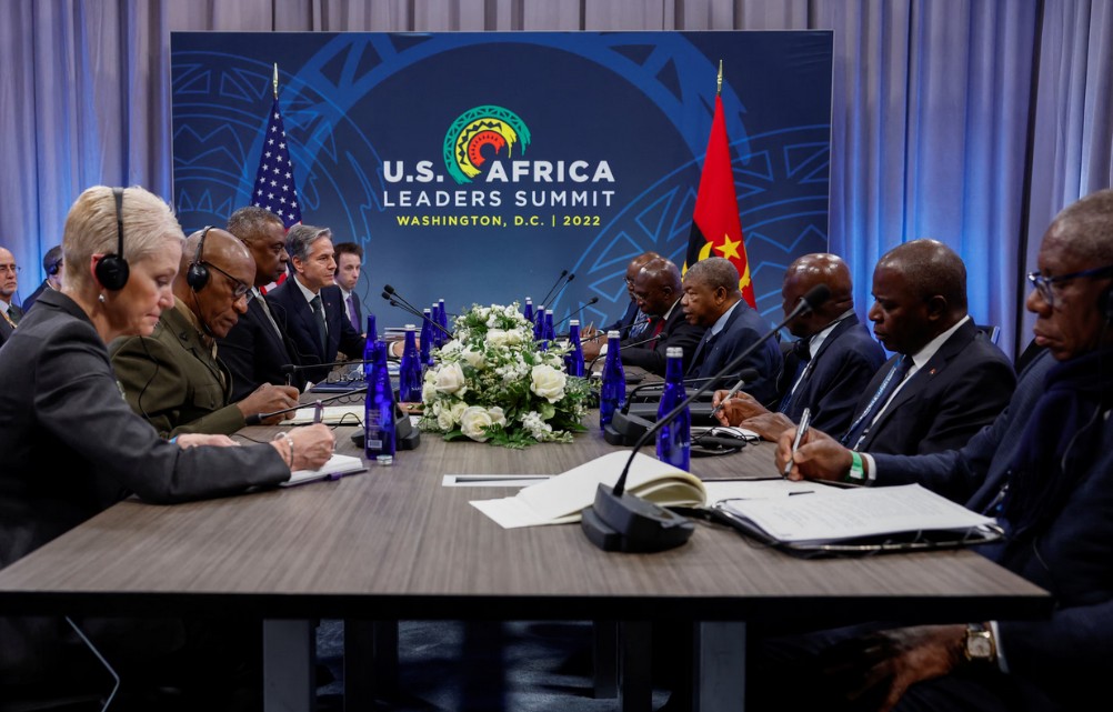 Smarter Governance Through Real-Time Data Analytics: The MetricsHour Advantage