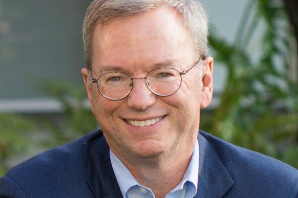 Ex-Google CEO Eric Schmidt Booed at Graduation Speech 