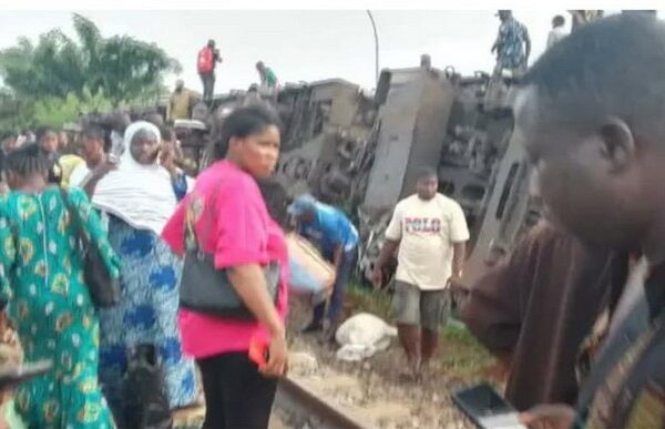 Three Dead as Warri-Itakpe Train Derails