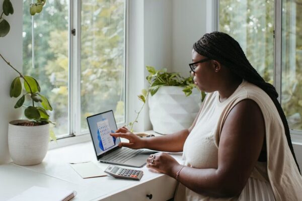 Why Nigerian Graduates Are Skipping the Job-Market For Freelance Platforms