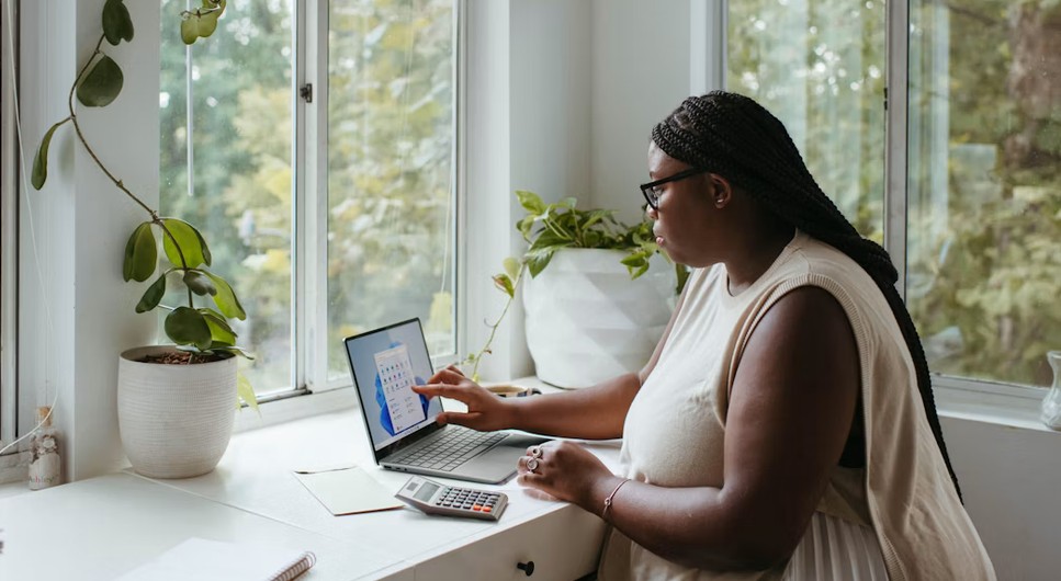 Why Nigerian Graduates Are Skipping the Job-Market For Freelance Platforms