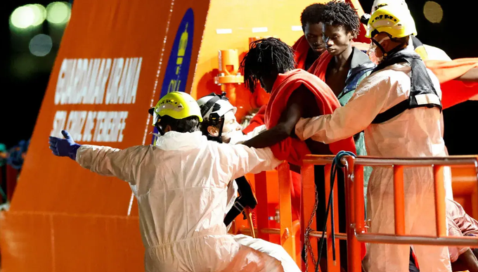 Over 80 West African Migrants Feared Dead as Wooden Vessel Drifted for 27 Days off Canary Islands