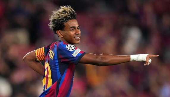 Yamal Double Goal Keeps Barcelona Atop With Levante Win
