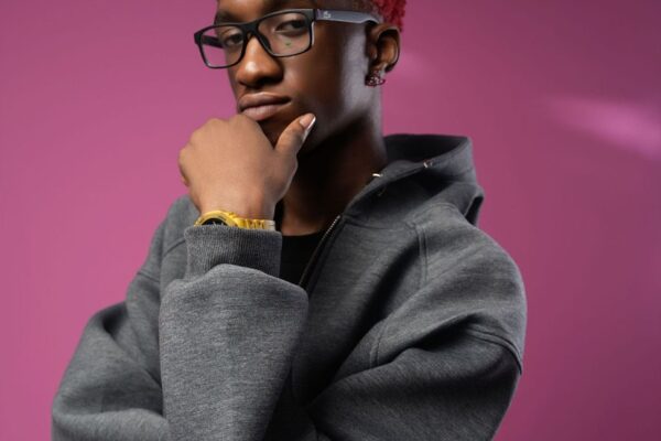 Mavo Apologises Over Old Posts About Davido