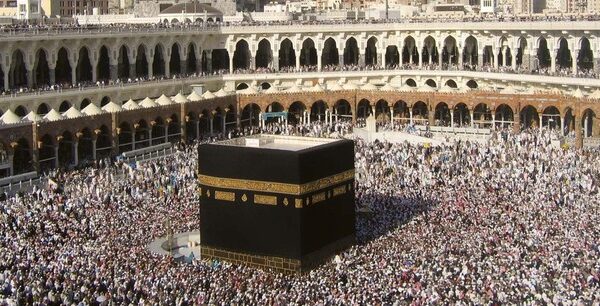 Clerics Demand Ban on Inappropriate Holy Site Videos